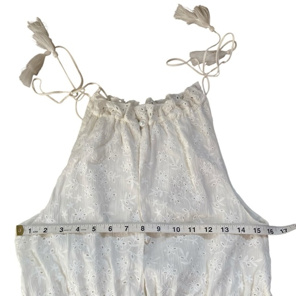 Skylar + Madison NEW White Eyelet Keyhole Smocked Summer Mini Dress Womens Small - Picture 11 of 13